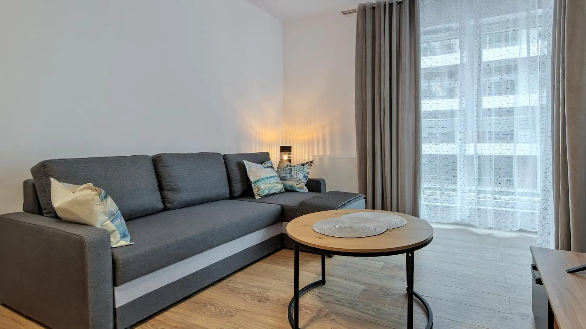 Gdansk Siedlce Apt - Parking & Balcony - By Rentujemy Apartment