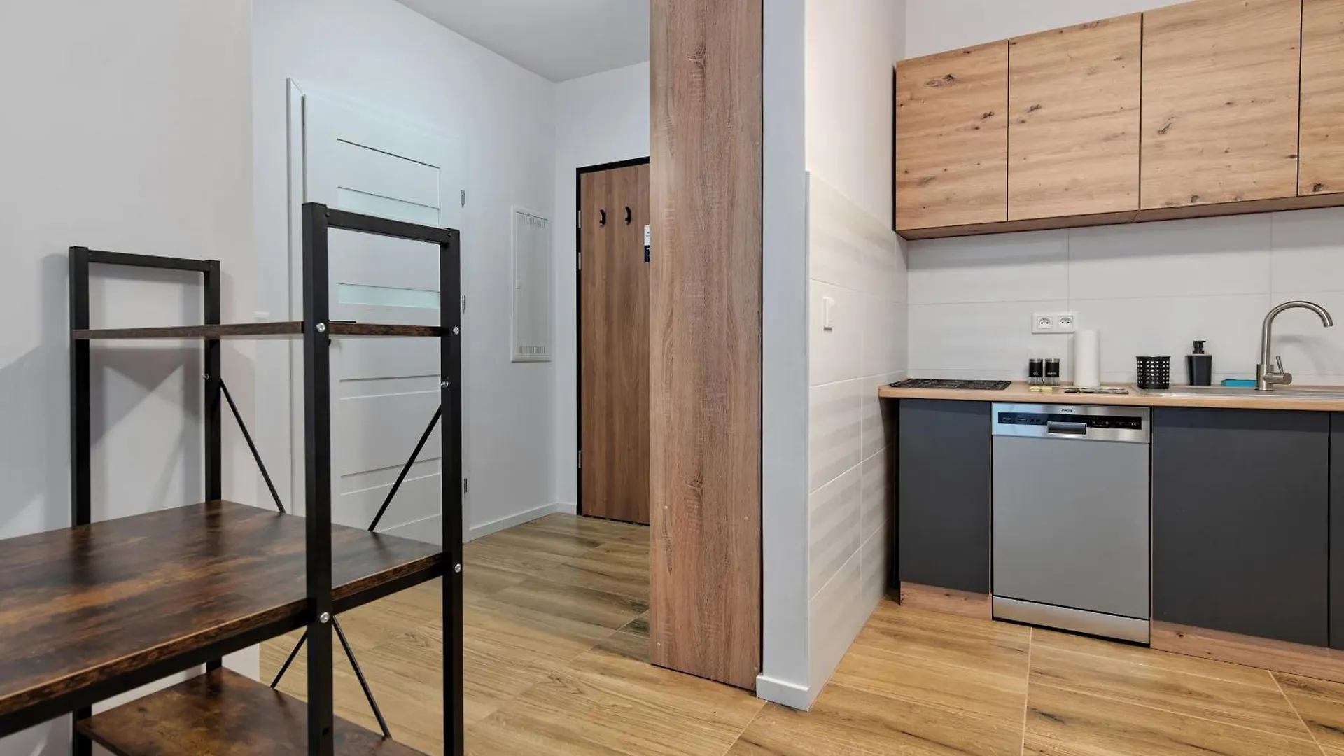 Apartment Gdansk Siedlce Apt - Parking & Balcony - By Rentujemy